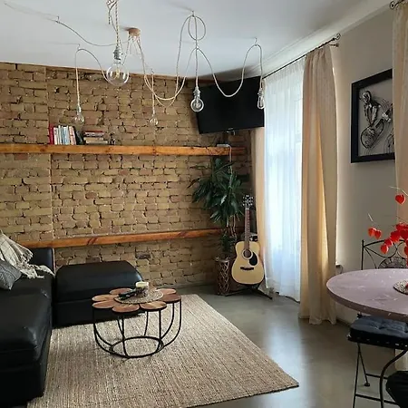 Apartament Elegant & Central 1Br W Free Parking - Sleeps 4