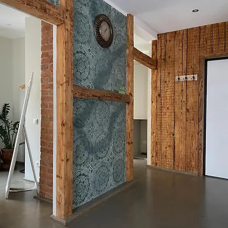 Elegant & Central 1Br W Free Parking - Sleeps 4 Apartament